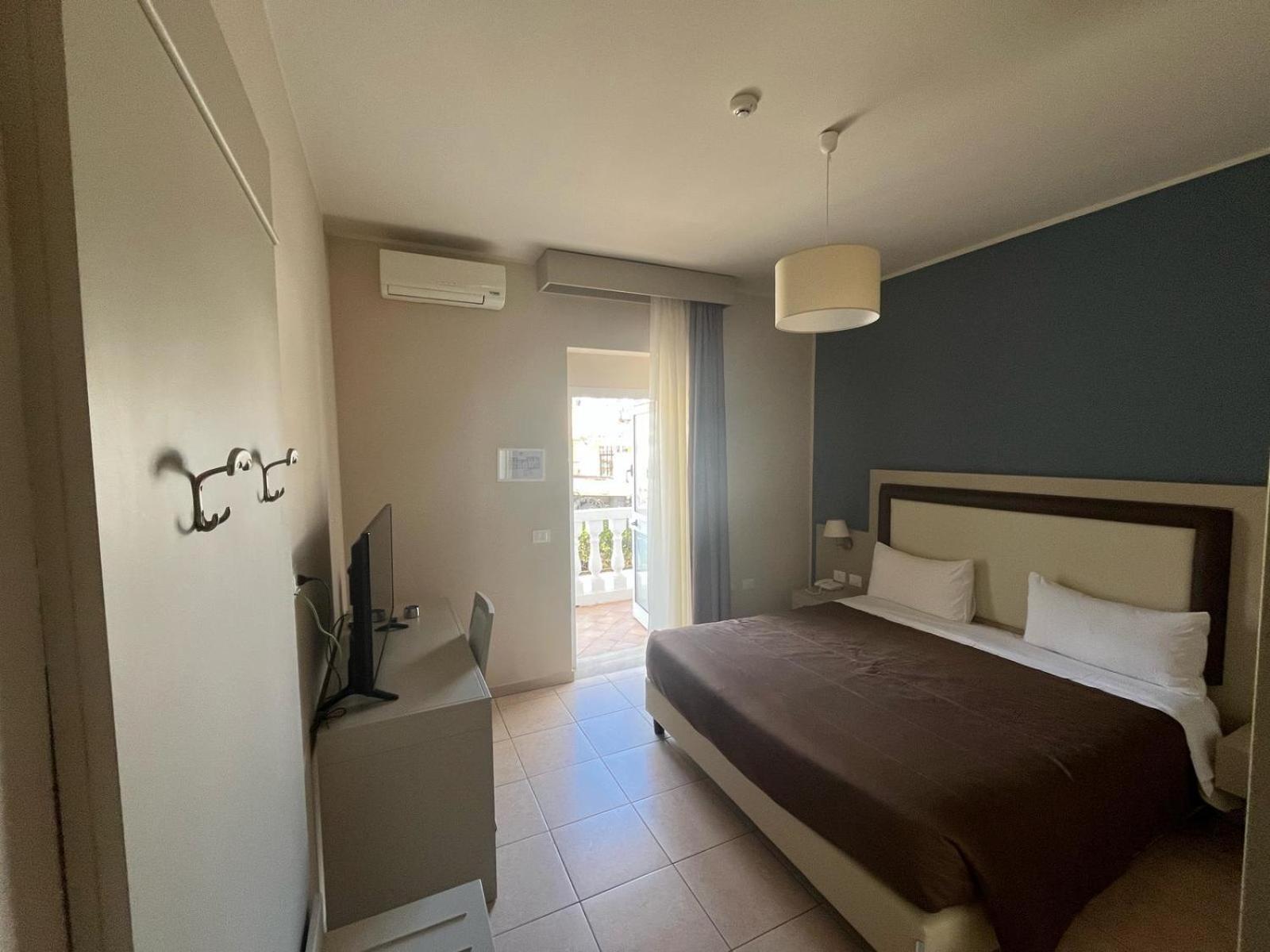 Mediterranean Boutique Hotel Tropea Extérieur photo